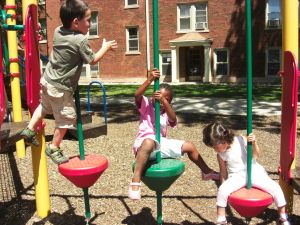 spielende Kinder